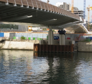 Île Seguin Bridge